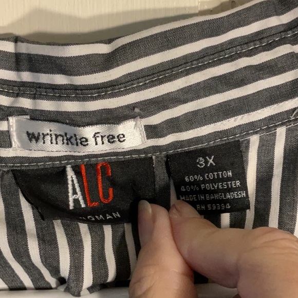 Women’s ALC Woman plus size Striped Button-Up Shirt 3X - Picture 2 of 7